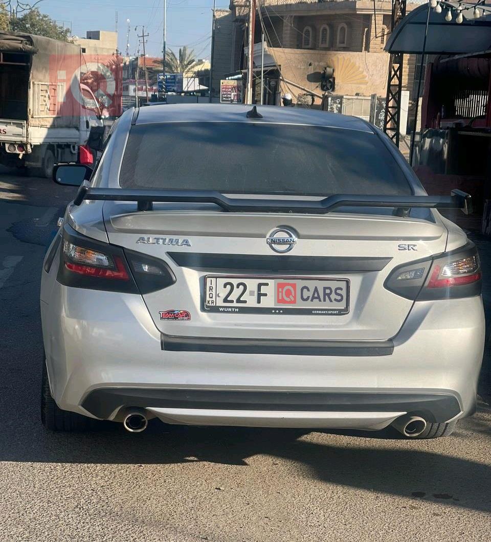 نيسان ألتيما